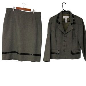 Sag‎ Harbor Green Skirt Set with Black Accents Size 14P